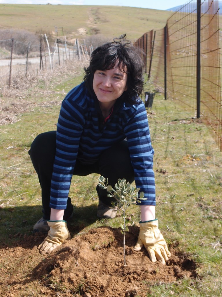 Planta con nosotros en  Casa Rural El mirador de la cigüeña